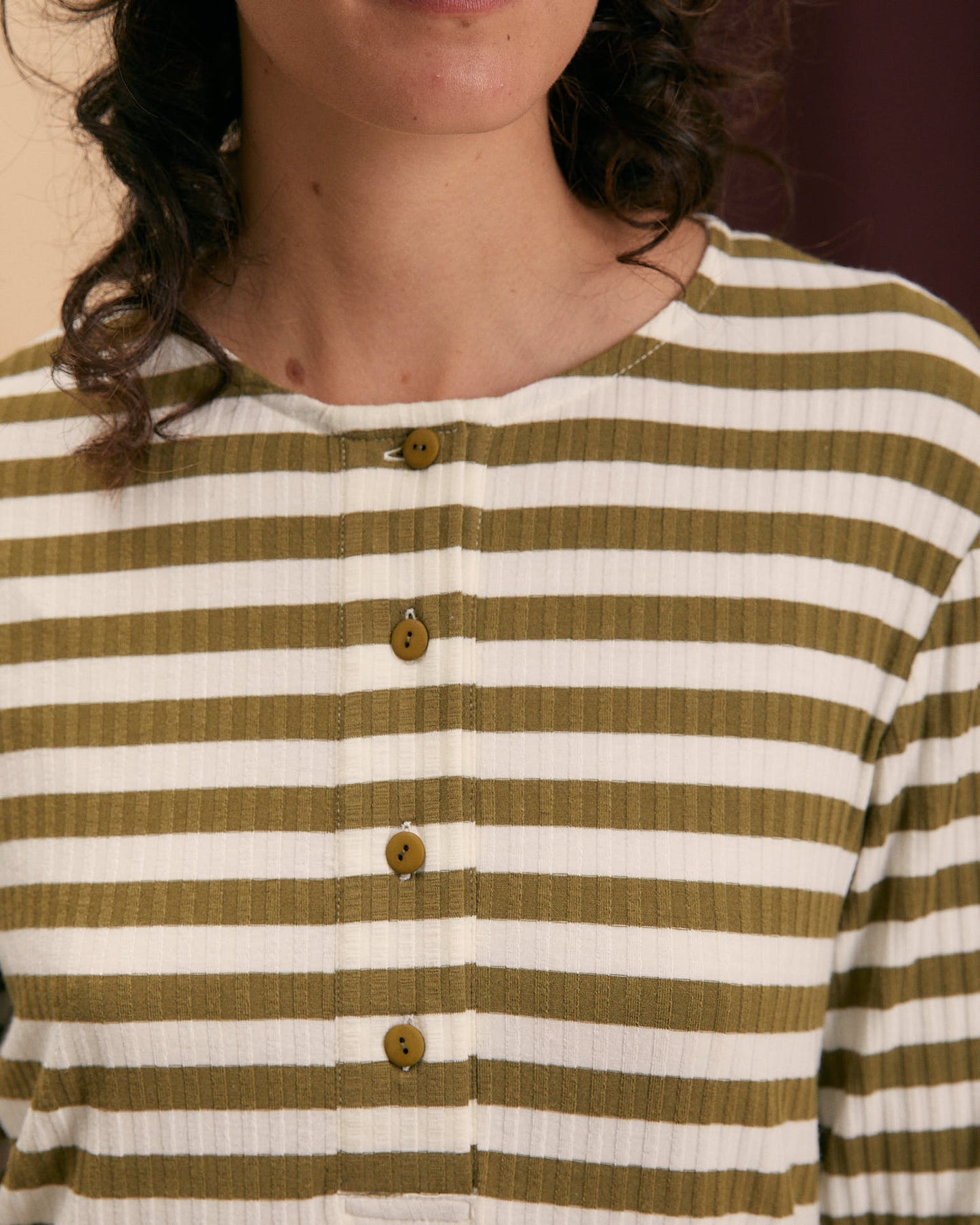 T-shirt Serafino in Jersey di cotone bianco e righe verdi oliva