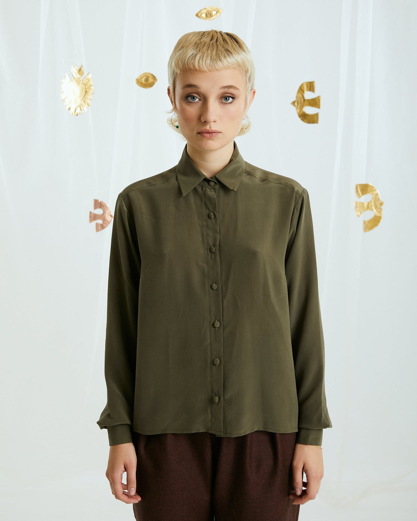 Camicia Sabrina in seta verde militare