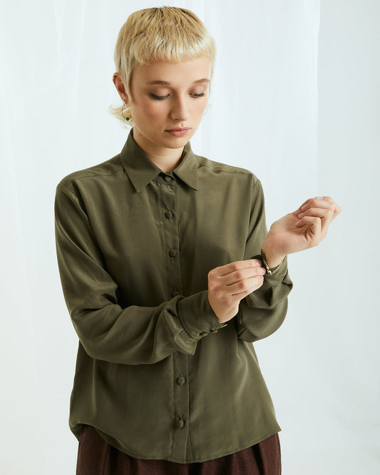 Camicia Sabrina in seta verde militare