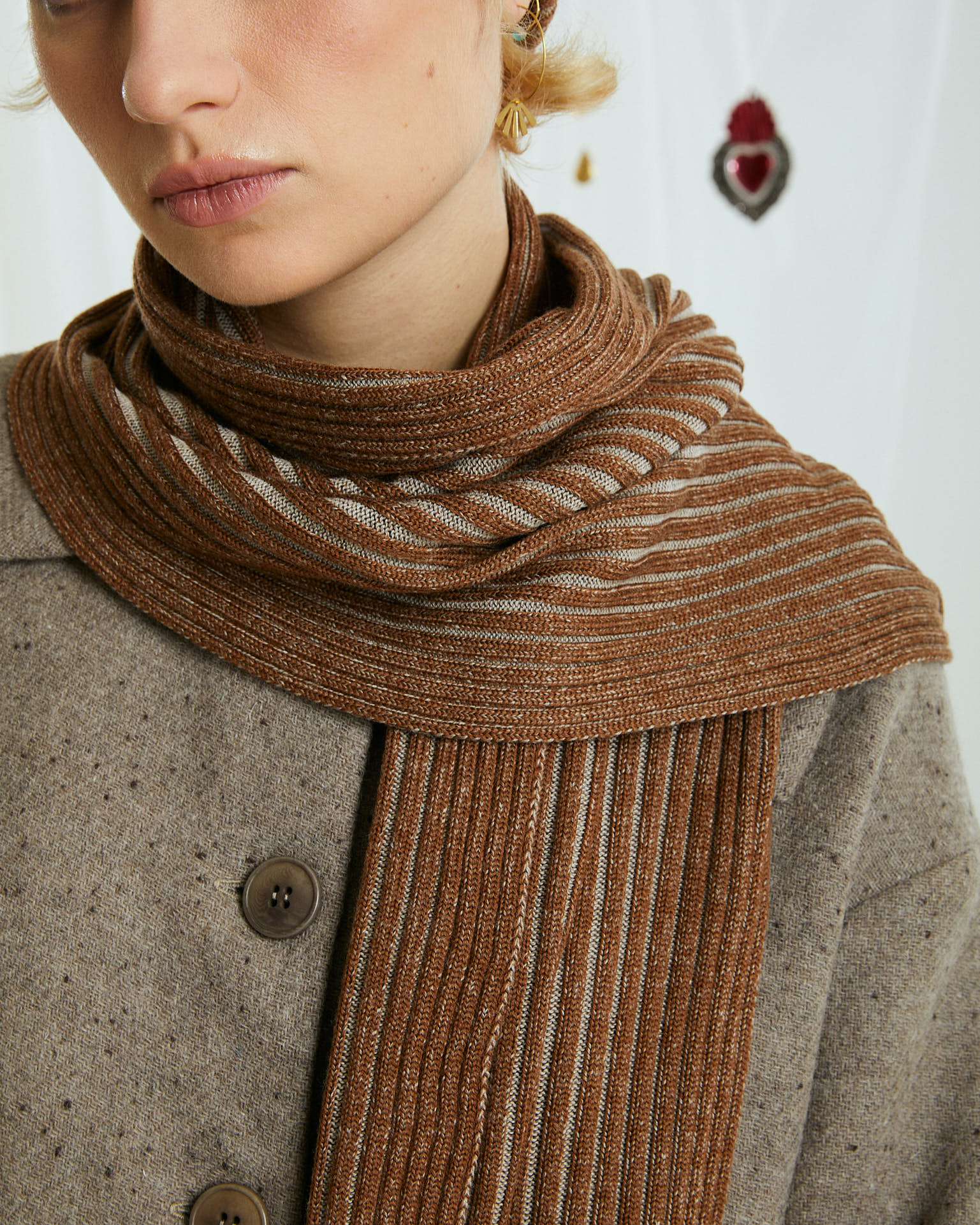 Sciarpa in lana merino extrafine caramello e zucchero filato – Nivule +  Pesci Rossi